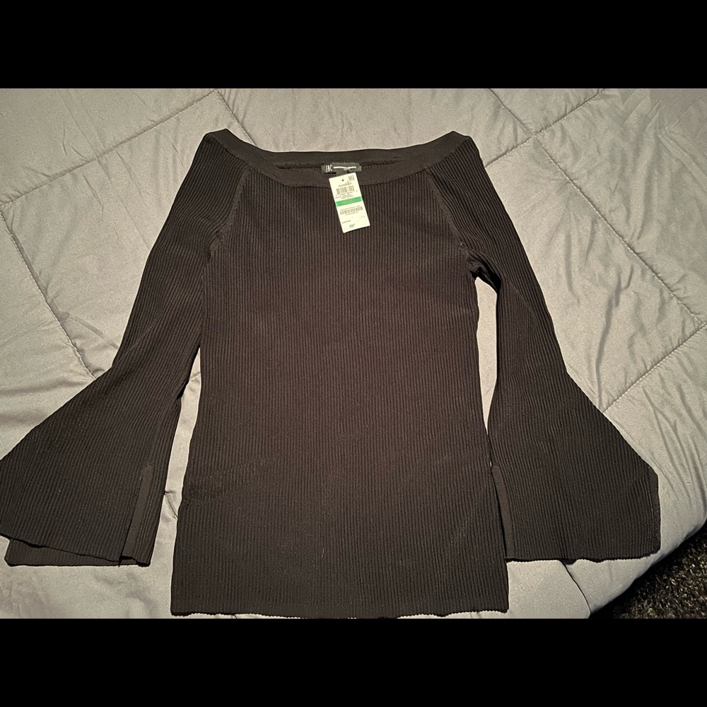 Women’s NWT black INC stretchy long sleeve top. With slits on sleeves